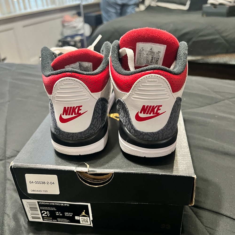 Kids Jordan retro 3